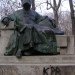 La statue d'Anonymus