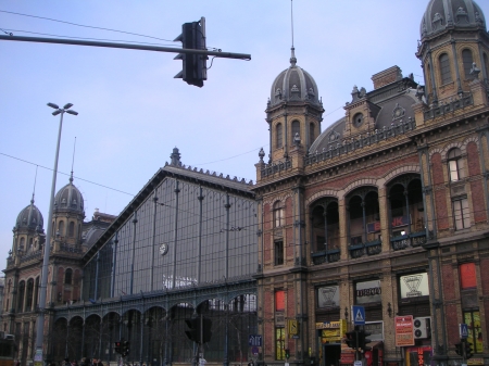 Gare, train station
